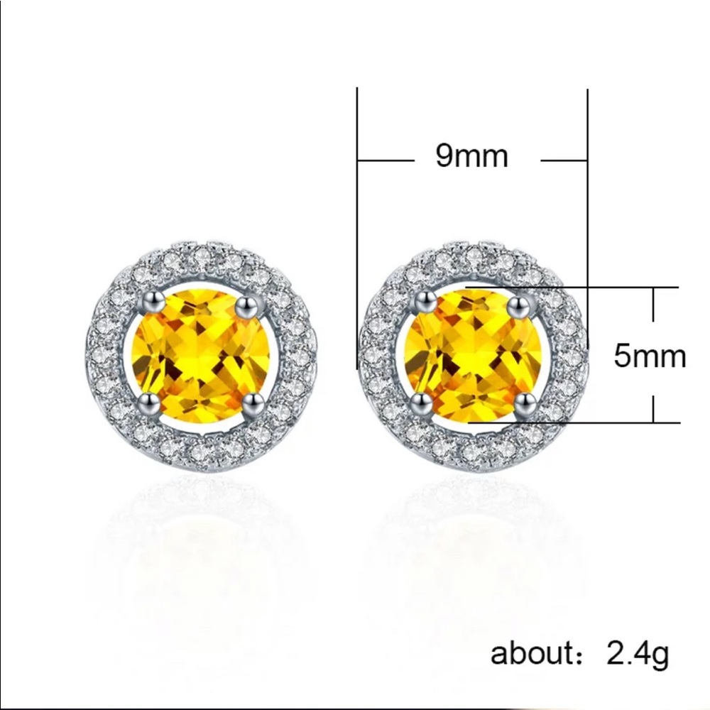 New Women’s Classic Round Cut Citrine Earrings - Picture 3 of 3
